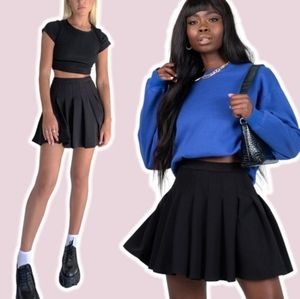 Princess Polly Lucid Pleated Mini Skirt  Sz 2 Black